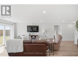 141 VICTORIA AVENUE E - 17