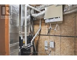 141 VICTORIA AVENUE E - 38