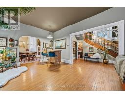 34 GLADSTONE AVENUE - 7