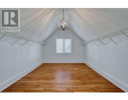 757 ZAIFMAN CIRCLE - 32