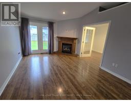 5 - 5 FOXHOLLOW DRIVE - 10