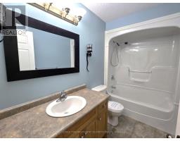 5 - 5 FOXHOLLOW DRIVE - 20