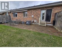 5 - 5 FOXHOLLOW DRIVE - 31