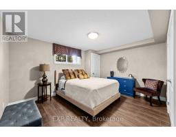 9 TOWERLINE STREET - 32