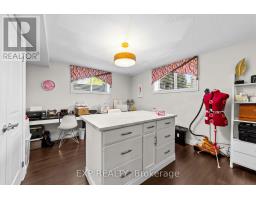 9 TOWERLINE STREET - 34