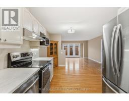 20 - 1555 HIGHBURY AVENUE N - 35