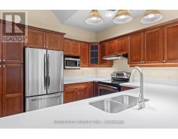 25 - 124 NORTH CENTRE ROAD - 12