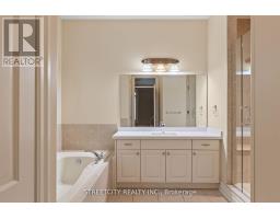 25 - 124 NORTH CENTRE ROAD - 17