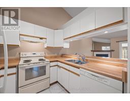 12 - 90 ONTARIO STREET S - 17