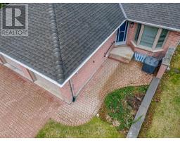 12 - 90 ONTARIO STREET S - 40