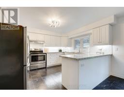 20 - 270 NORTH CENTRE ROAD - 16