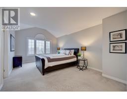 20 - 270 NORTH CENTRE ROAD - 24