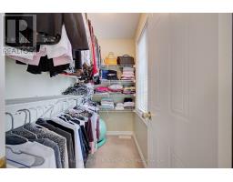 20 - 270 NORTH CENTRE ROAD - 27