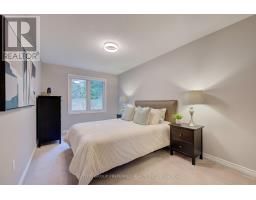 20 - 270 NORTH CENTRE ROAD - 30