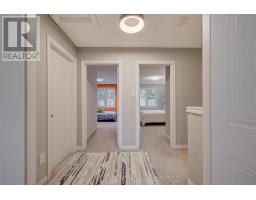 20 - 270 NORTH CENTRE ROAD - 31