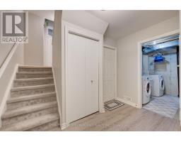 20 - 270 NORTH CENTRE ROAD - 34