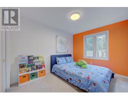 20 - 270 NORTH CENTRE ROAD - 35