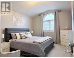 9 BARRETT CRESCENT - 13