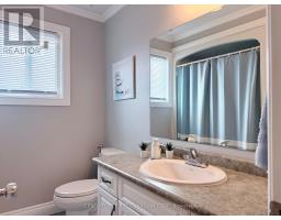 9 BARRETT CRESCENT - 18