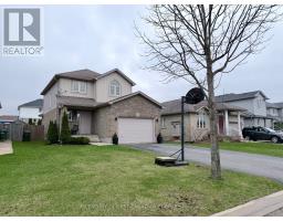 9 BARRETT CRESCENT - 2