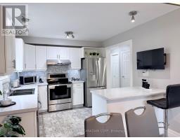 9 BARRETT CRESCENT - 7