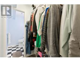 119 - 440 WELLINGTON STREET - 13