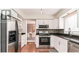 135 AMBLESIDE DRIVE - 10