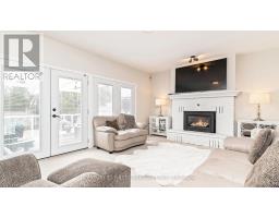 135 AMBLESIDE DRIVE - 13