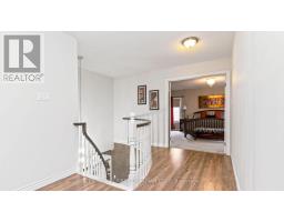 135 AMBLESIDE DRIVE - 18