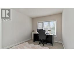 135 AMBLESIDE DRIVE - 26