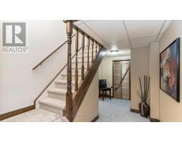 135 AMBLESIDE DRIVE - 32