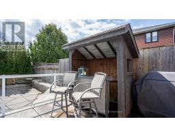 135 AMBLESIDE DRIVE - 42