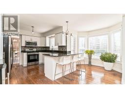 135 AMBLESIDE DRIVE - 8