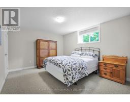 73 - 869 WHETHERFIELD STREET - 32