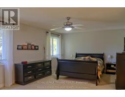 1 - 70 SUNNYSIDE DRIVE - 15