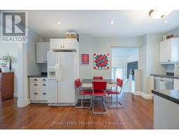 208 EDWARD STREET - 13