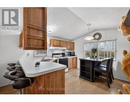 81 - 198 SPRINGBANK DRIVE - 14