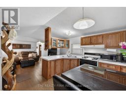 81 - 198 SPRINGBANK DRIVE - 17