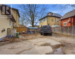 6 VICTOR STREET - 10