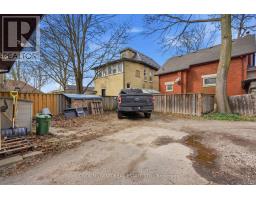 6 VICTOR STREET - 11