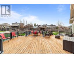 3194 PINCOMBE DRIVE - 32