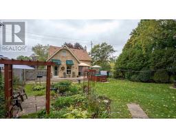 1 FAIRVIEW AVENUE - 32