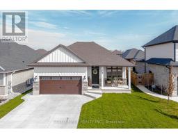 15 MUIRFIELD DRIVE - 2