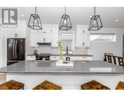 15 MUIRFIELD DRIVE - 22