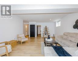 15 MUIRFIELD DRIVE - 36