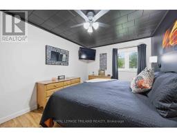 8376 TOWNSEND LINE - 19