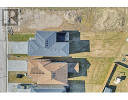 64 BASIL CRESCENT - 38