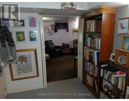 1948 ROYAL CRESCENT - 21