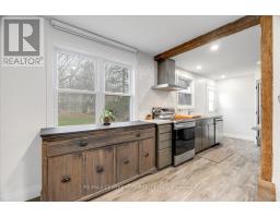 549 VICTORIA STREET - 9