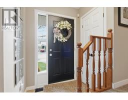 16 BOWCOTT CRESCENT - 2